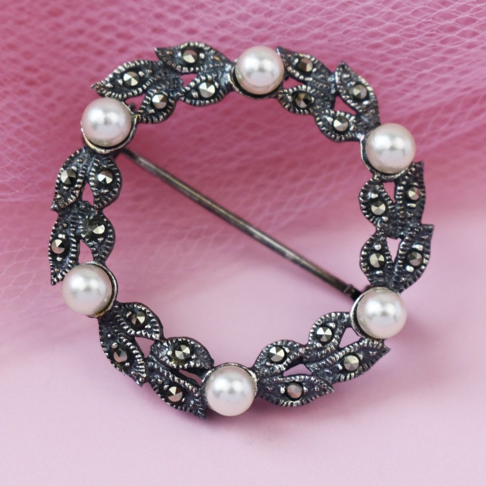 Pearl round brooch, vintage marcasite open circle pin